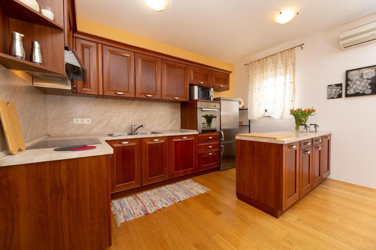 Golden Hope 4+1 Apartment Krk Krk Town Exterior photo