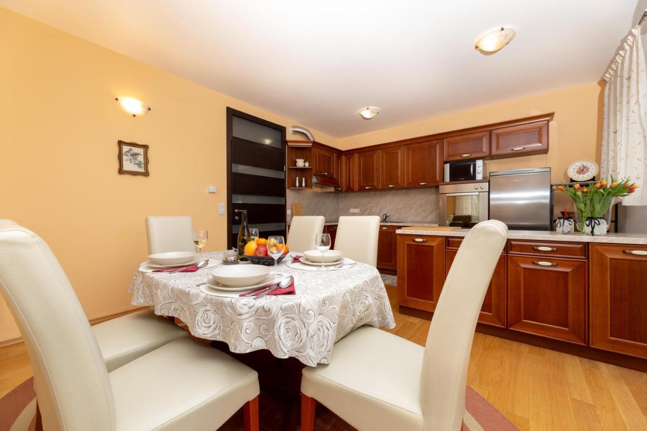 Golden Hope 4+1 Apartment Krk Krk Town Exterior photo
